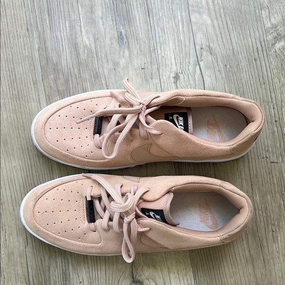 Nike Pink Air Force 1 Sneakers Classic Design - Picture 6 of 8